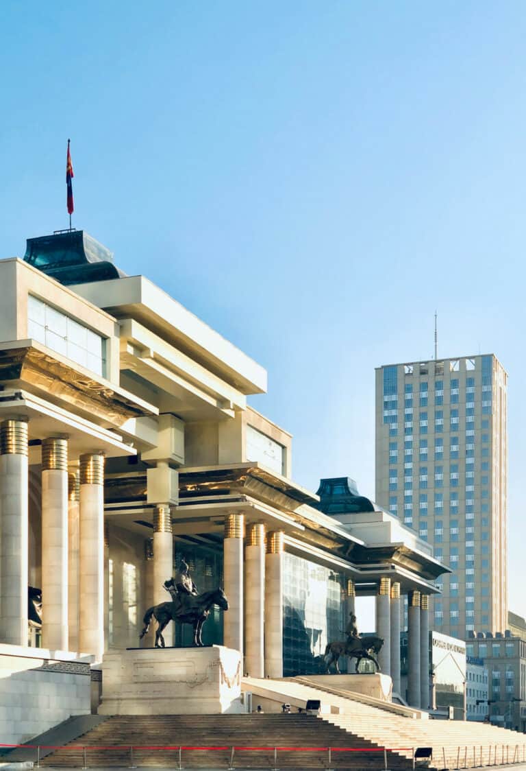 Ulaanbaatar o Ulan Bator - Tra tradizione e modernità