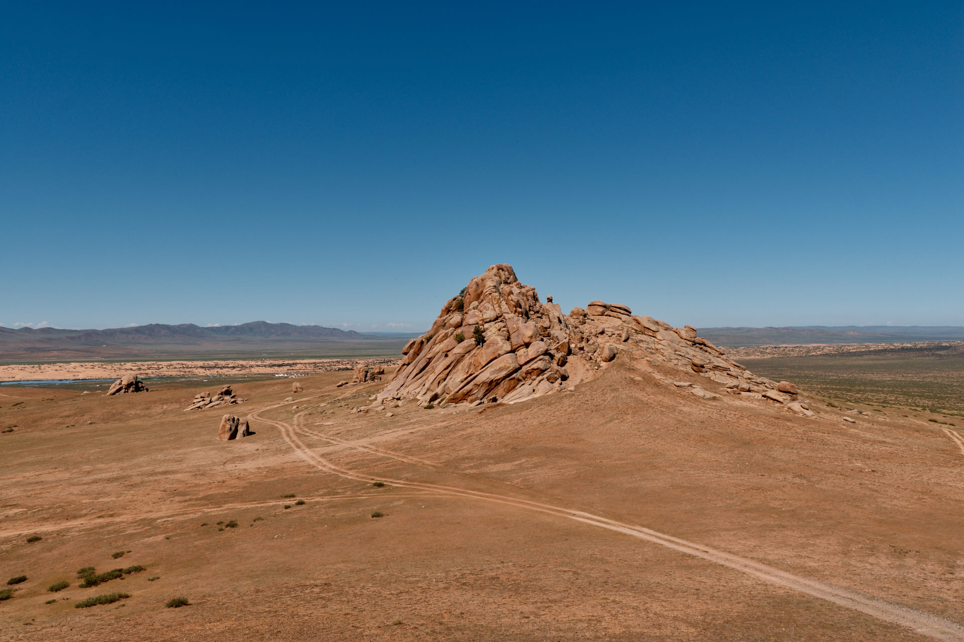 Exploring Northern Gobi